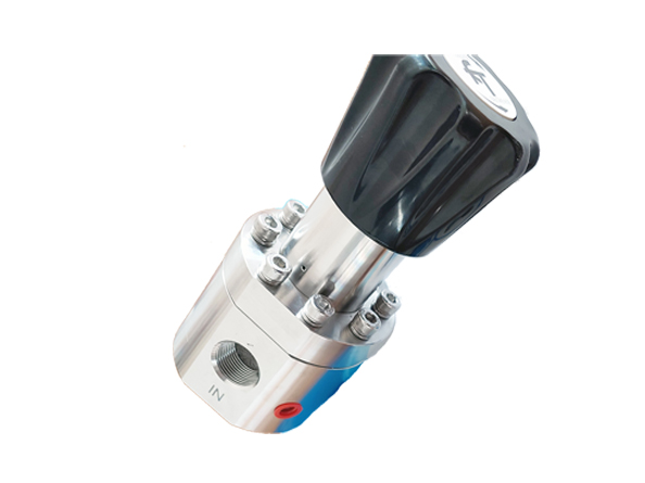 PR72 High Flow/High Pressure Reducing Regulator
